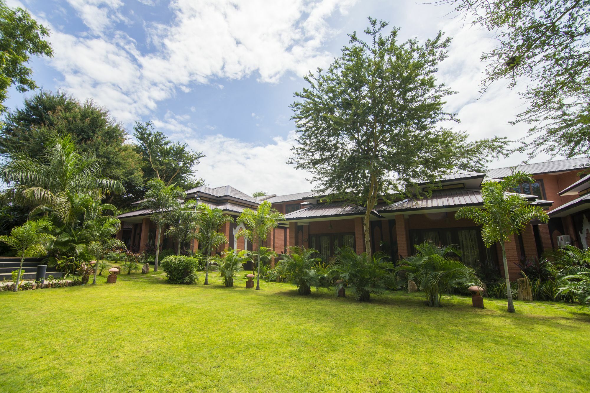 Bawga Theiddhi Hotel Bagan Exterior photo